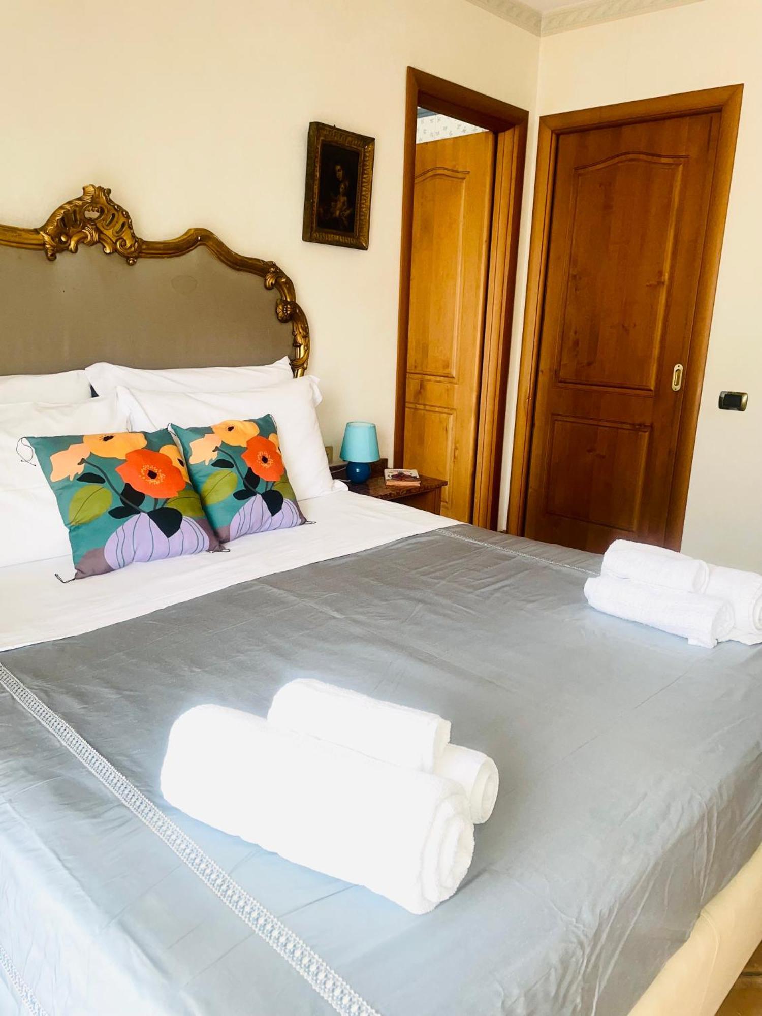La Casa Di Erica Bed and Breakfast Νάπολη Εξωτερικό φωτογραφία